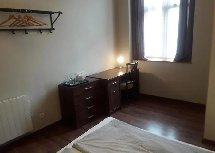 Holiday Old Town Hostel